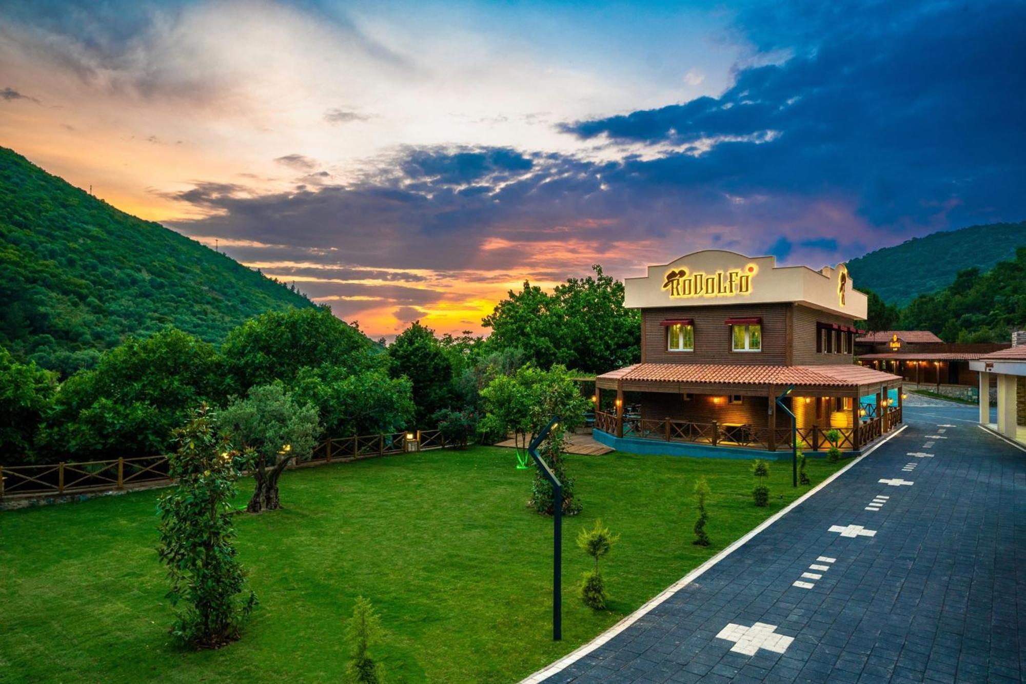 Batihan Vadi Hotel Кушадасы Экстерьер фото
